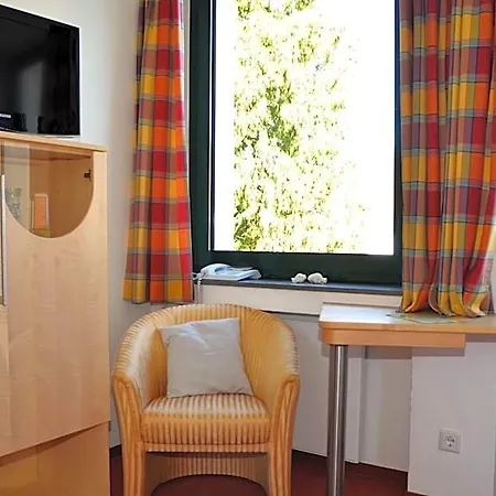 Velcrea Hotel