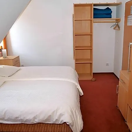 Hotel Velcrea